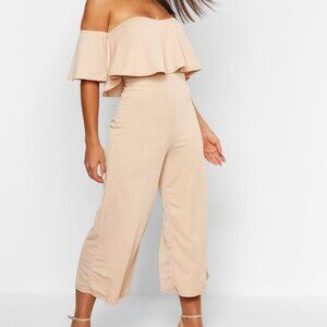 Boohoo Ava Off The Shoulder Ruffle Cullotte Jumpsuit Beige Size 10 NWT